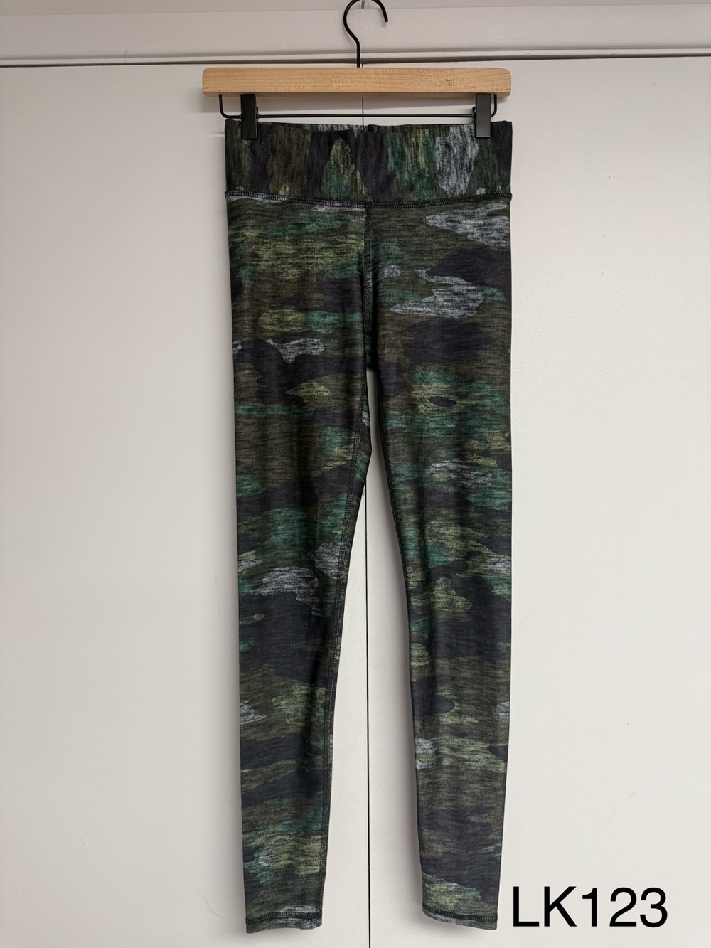 Terez Tall Band Camo Print Leggings Green Black Size Small